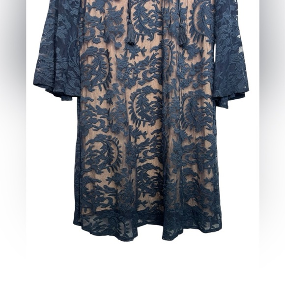 NWT John Mark Romantic Blue Lace Bell Sleeve Navy Lace Up Midi Dress Size Large - Picture 5 of 13